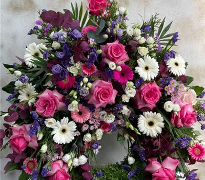 Trauerkranz- kopfgarniert rosa Trauerkranz- kopfgarniert rosa